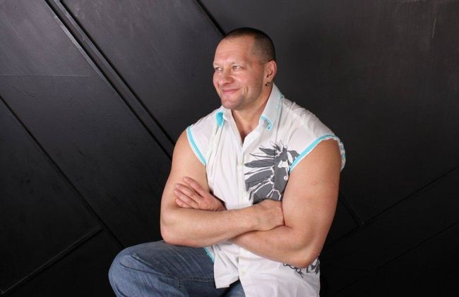 Интернетте үлкен әтештердің фотосуреттерін қараңыз